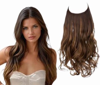 Kvinna med långt brunt hår och extensions. Halo-lina Hårförlängning 46 cm – Naturlig Volym på Nolltid